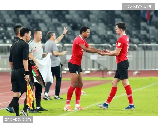 卡达西亚中场球员组织 魏格尔92%传球成功率梳理节奏